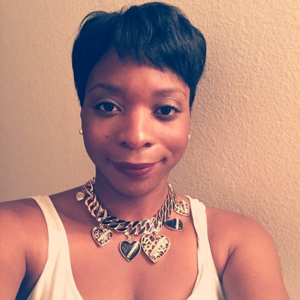 Meet your Posher, Miss